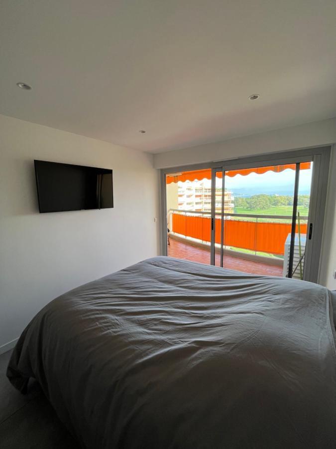 Appartement 2 Pieces Vue Mer, A Proximite De Tout Mandelieu エクステリア 写真